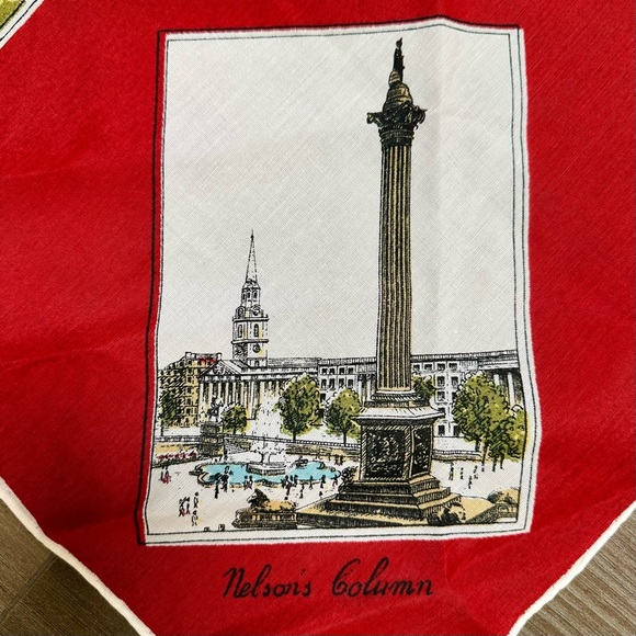 Vintage THIRKELL London Landmark Themed Red Square 25” Scarf - Picture 9 of 12